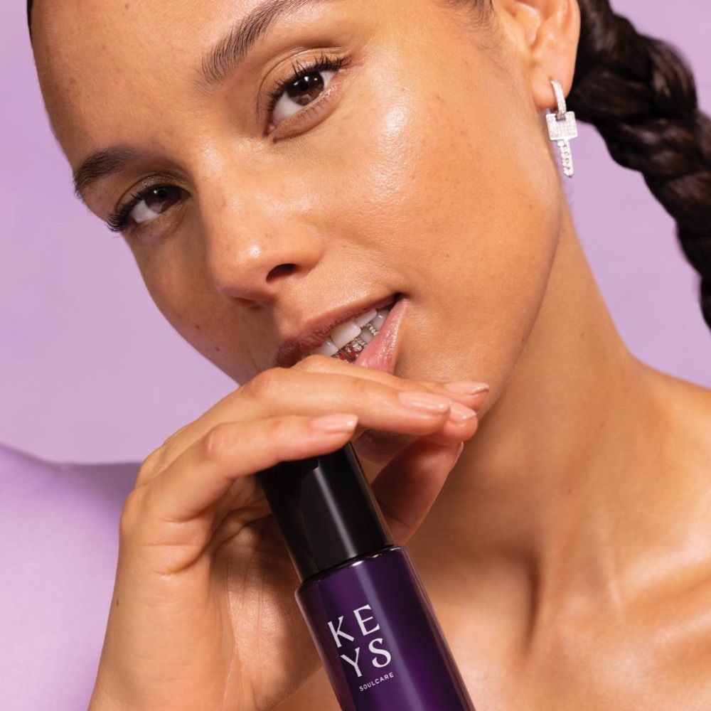 FREE💝 LAST 1! KEYS Soulcare Let Me Glow Illuminating Serum 💧🪞 NEW IN BOX - Picture 3 of 7